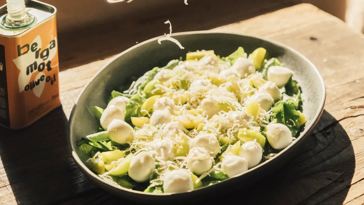 Using MCT Oil Powder and Liquid MCT Oil